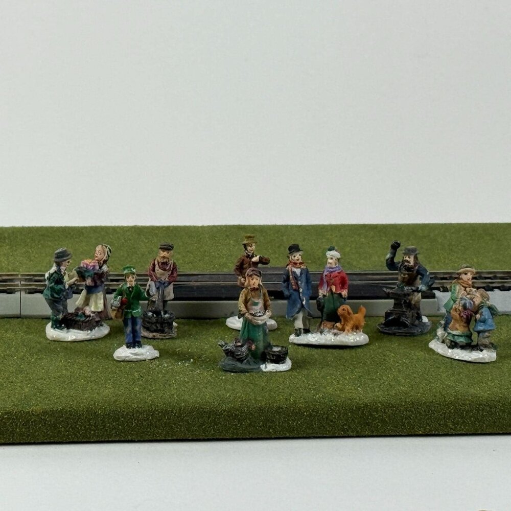 Hand-Painted Miniature Victorian Railway Figures Hobby Collectibles Set of 8